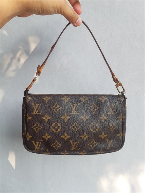 louis vuitton puller